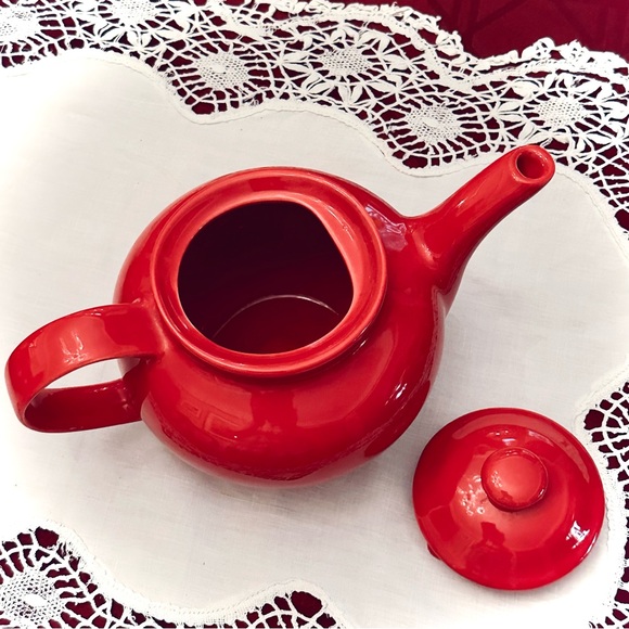 CLASSIC GLAZED RED TEAPOT By WORLD MARKET 4.5 cup Capacity ♥️ - Picture 2 of 9